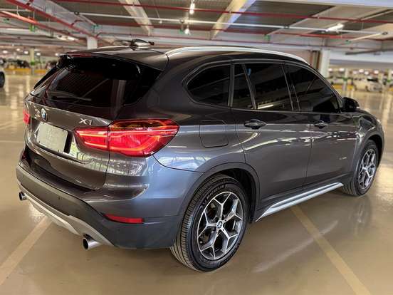 BMW-X1-2.0 16V TURBO ACTIVEFLEX SDRIVE20I X-LINE 4P AUTOMÁTICO BMW-X1-2017