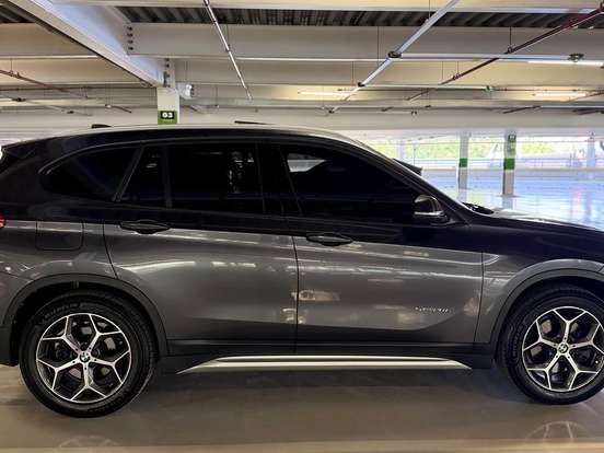 BMW-X1-2.0 16V TURBO ACTIVEFLEX SDRIVE20I X-LINE 4P AUTOMÁTICO BMW-X1-2017
