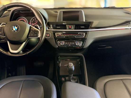 BMW-X1-2.0 16V TURBO ACTIVEFLEX SDRIVE20I X-LINE 4P AUTOMÁTICO BMW-X1-2017