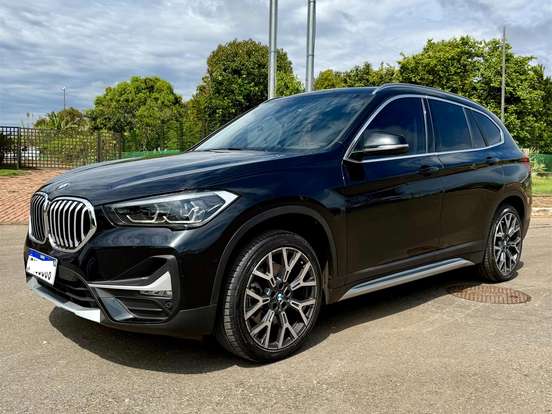 BMW-X1-2.0 16V TURBO ACTIVEFLEX SDRIVE20I X-LINE 4P AUTOMÁTICO BMW-X1-2022
