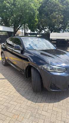 BMW-X4-2023