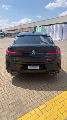 BMW-X4-2023