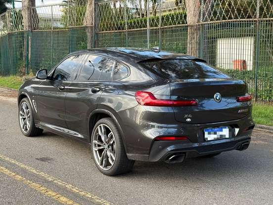 BMW-X4-2019