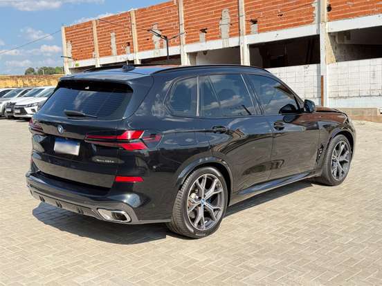 BMW-X5-3.0 I6 TURBO HÍBRIDO XDRIVE50E M SPORT AUTOMÁTICO BMW-X5-2023