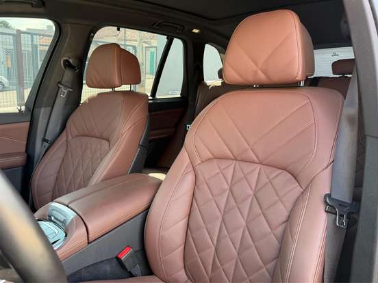 BMW-X5-3.0 I6 TURBO HÍBRIDO XDRIVE50E M SPORT AUTOMÁTICO BMW-X5-2023