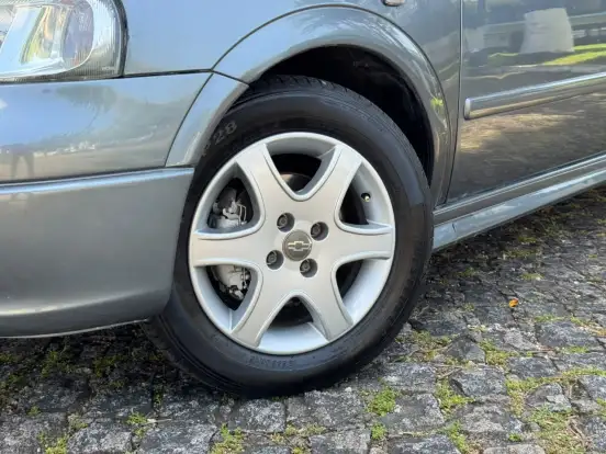 CHEVROLET-ASTRA-2001