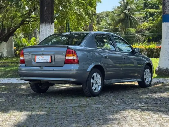 CHEVROLET-ASTRA-1.8 MPFI MILLENIUM II SEDAN 8V GASOLINA 4P MANUAL CHEVROLET-ASTRA-2001