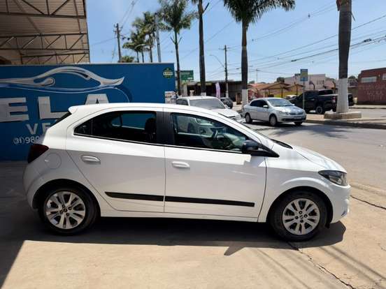 CHEVROLET-JOY-2021
