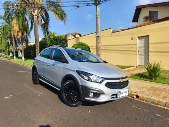 CHEVROLET-ONIX-1.4 MPFI ACTIV 8V FLEX 4P AUTOMÁTICO CHEVROLET-ONIX-2018