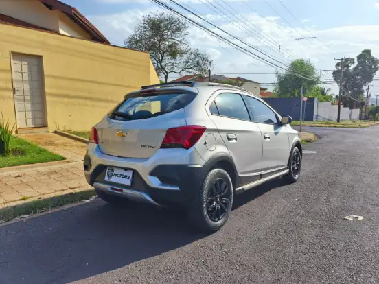 CHEVROLET-ONIX-1.4 MPFI ACTIV 8V FLEX 4P AUTOMÁTICO CHEVROLET-ONIX-2018