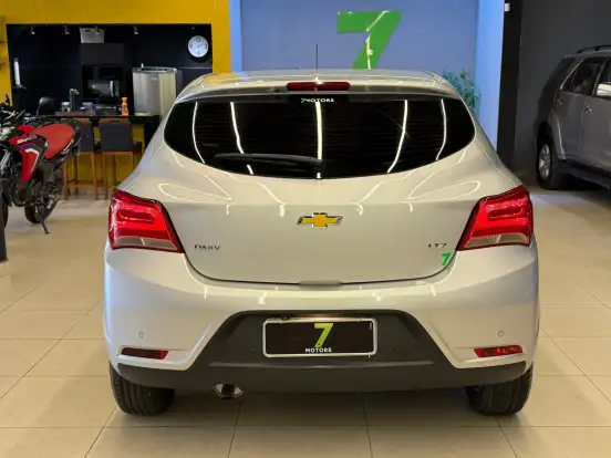 CHEVROLET-ONIX-1.4 MPFI LTZ 8V FLEX 4P AUTOMÁTICO CHEVROLET-ONIX-2018