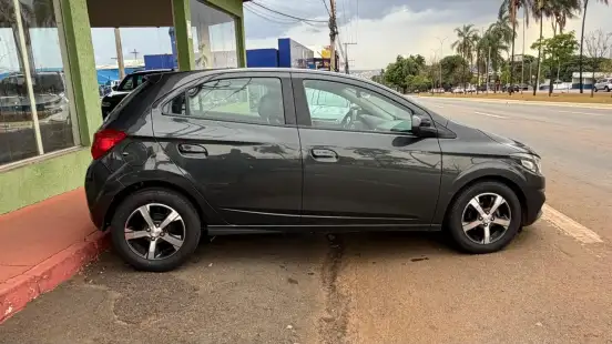 CHEVROLET-ONIX-2017