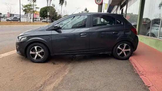 CHEVROLET-ONIX-2017