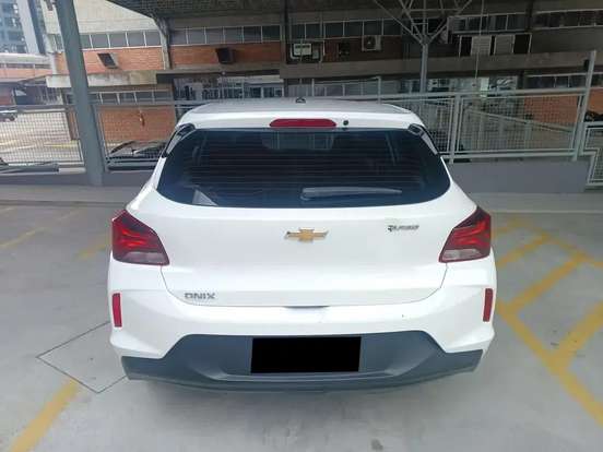 CHEVROLET-ONIX-2021
