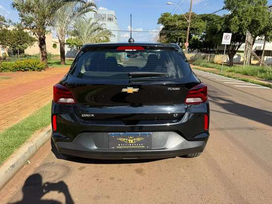 CHEVROLET-ONIX-2024