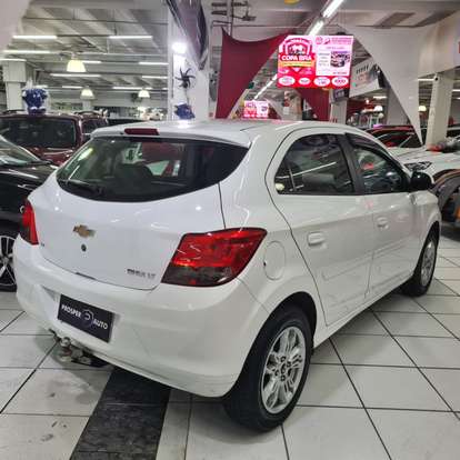 CHEVROLET-ONIX-2016