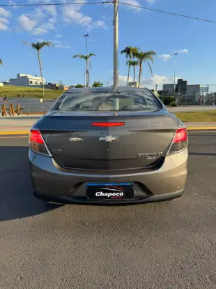 CHEVROLET-PRISMA-2014