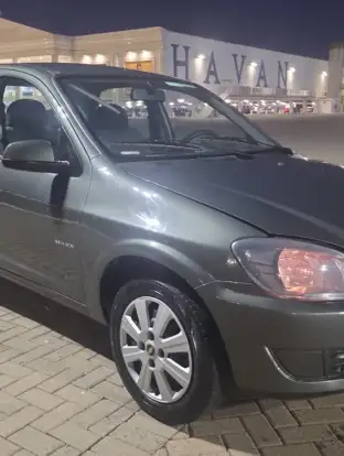 CHEVROLET-PRISMA-2010