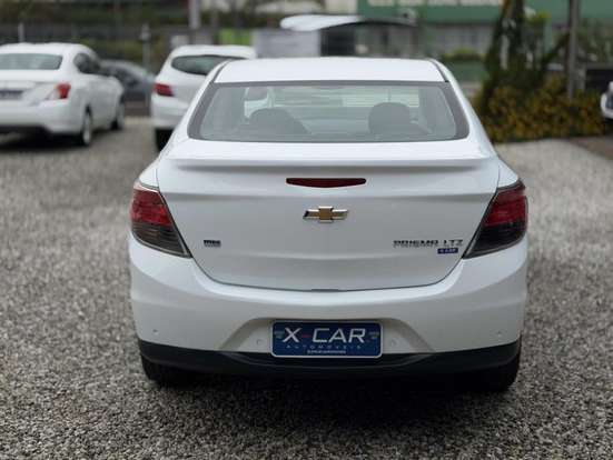 CHEVROLET-PRISMA-2013