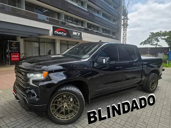 CHEVROLET SILVERADO 5.3 V8 GASOLINA 1500 HIGH COUNTRY 4X4 AUTOMÁTICO
