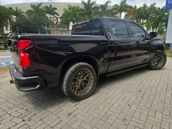 CHEVROLET-SILVERADO-2023