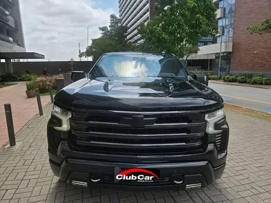 CHEVROLET-SILVERADO-5.3 V8 GASOLINA 1500 HIGH COUNTRY 4X4 AUTOMÁTICO CHEVROLET-SILVERADO-2023