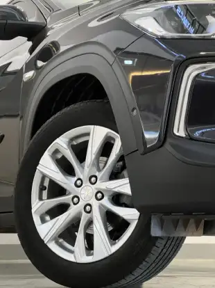 CHEVROLET-TRACKER-2023
