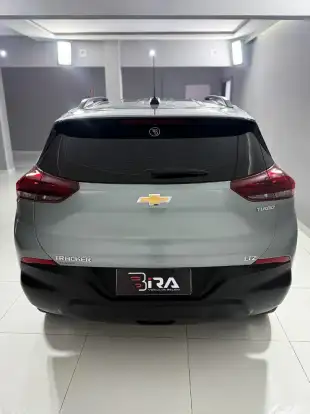 CHEVROLET-TRACKER-2024