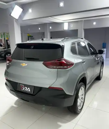 CHEVROLET-TRACKER-2024