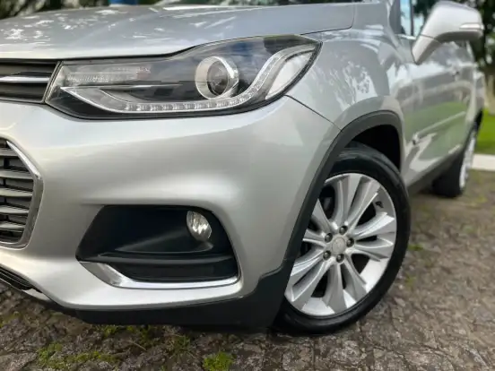 CHEVROLET-TRACKER-2018