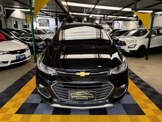 CHEVROLET-TRACKER-2018