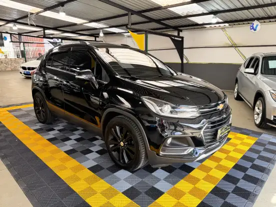 CHEVROLET-TRACKER-2018
