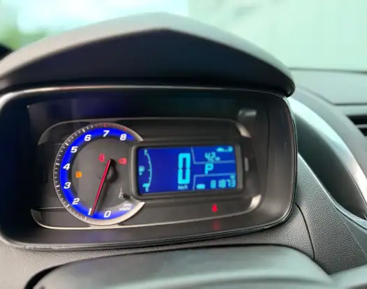 CHEVROLET-TRACKER-2015
