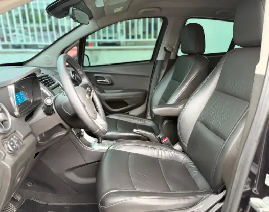 CHEVROLET-TRACKER-2015