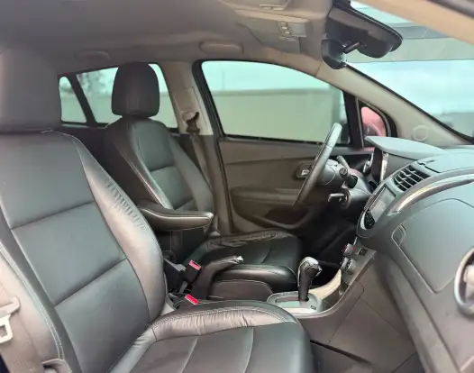 CHEVROLET-TRACKER-2015