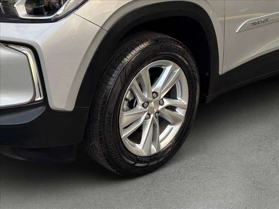 CHEVROLET-TRACKER-2020
