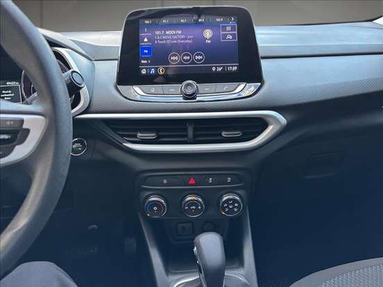 CHEVROLET-TRACKER-2020
