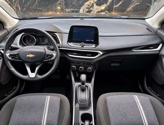 CHEVROLET-TRACKER-2024