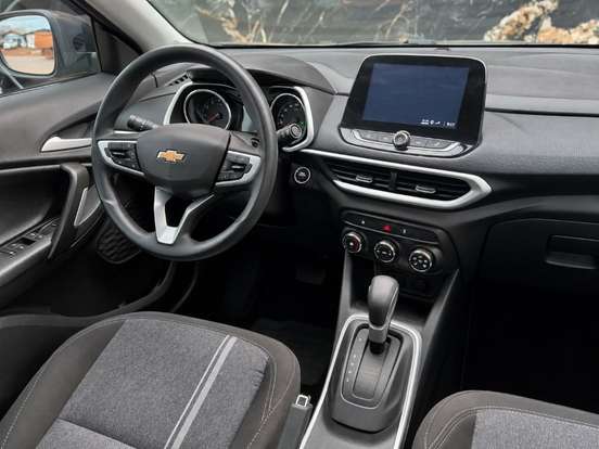 CHEVROLET-TRACKER-2024