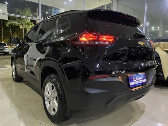 CHEVROLET-TRACKER-2022