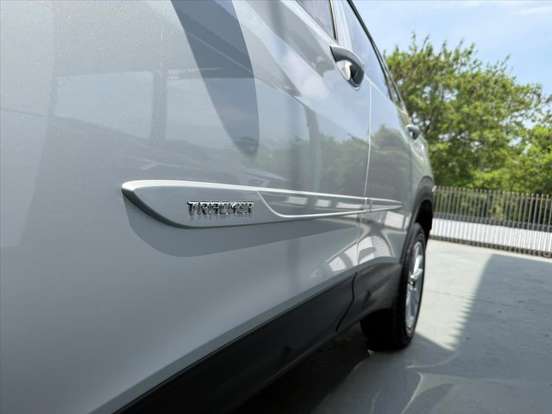 CHEVROLET-TRACKER-2021
