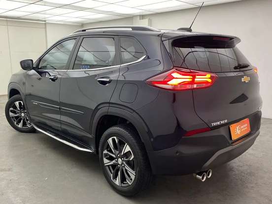 CHEVROLET-TRACKER-2023