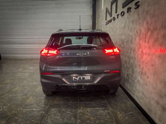 CHEVROLET-TRACKER-2024