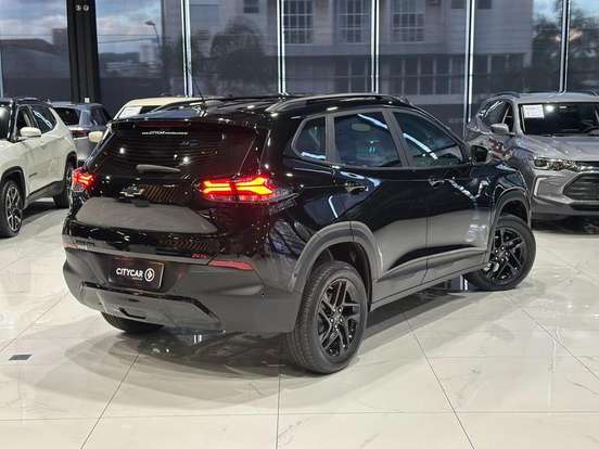CHEVROLET-TRACKER-2025
