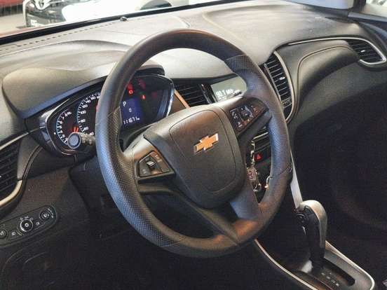 CHEVROLET-TRACKER-2018
