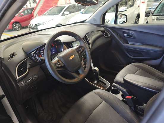 CHEVROLET-TRACKER-2018