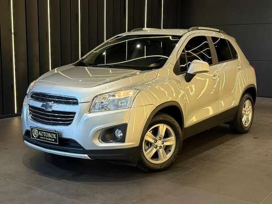 CHEVROLET-TRACKER-2016