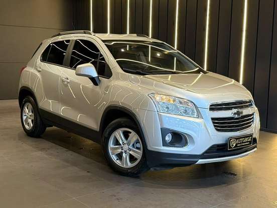 CHEVROLET-TRACKER-2016