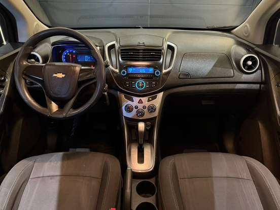 CHEVROLET-TRACKER-2016