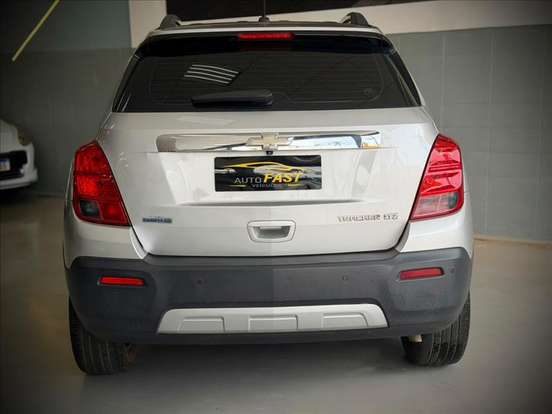 CHEVROLET-TRACKER-2013